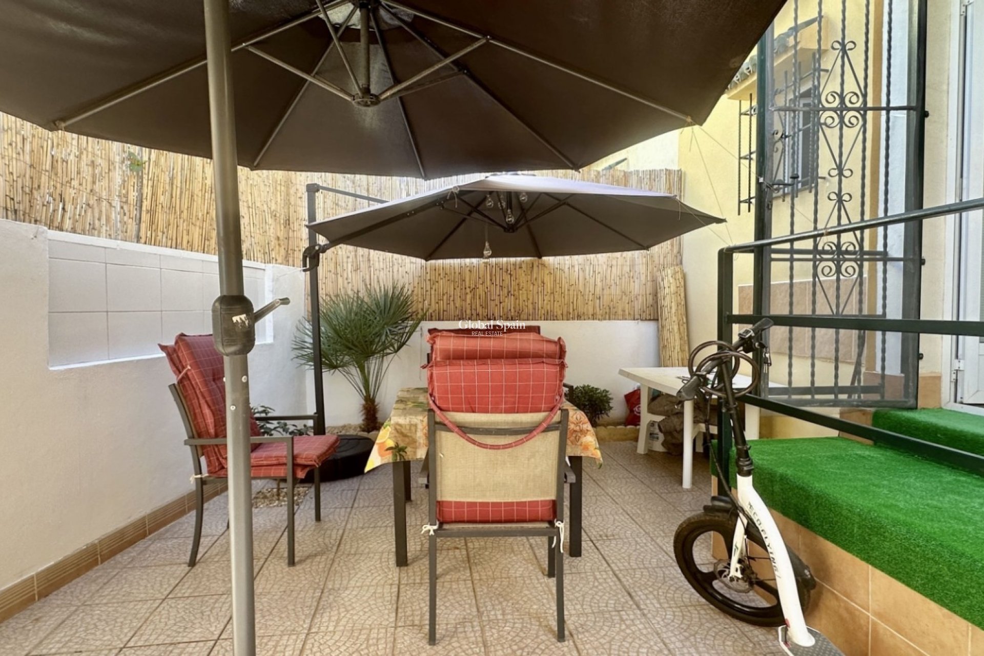 Resale - Semi-Detached -
ORIHUELA COSTA - LOS BALCONES - LOS ALTOS