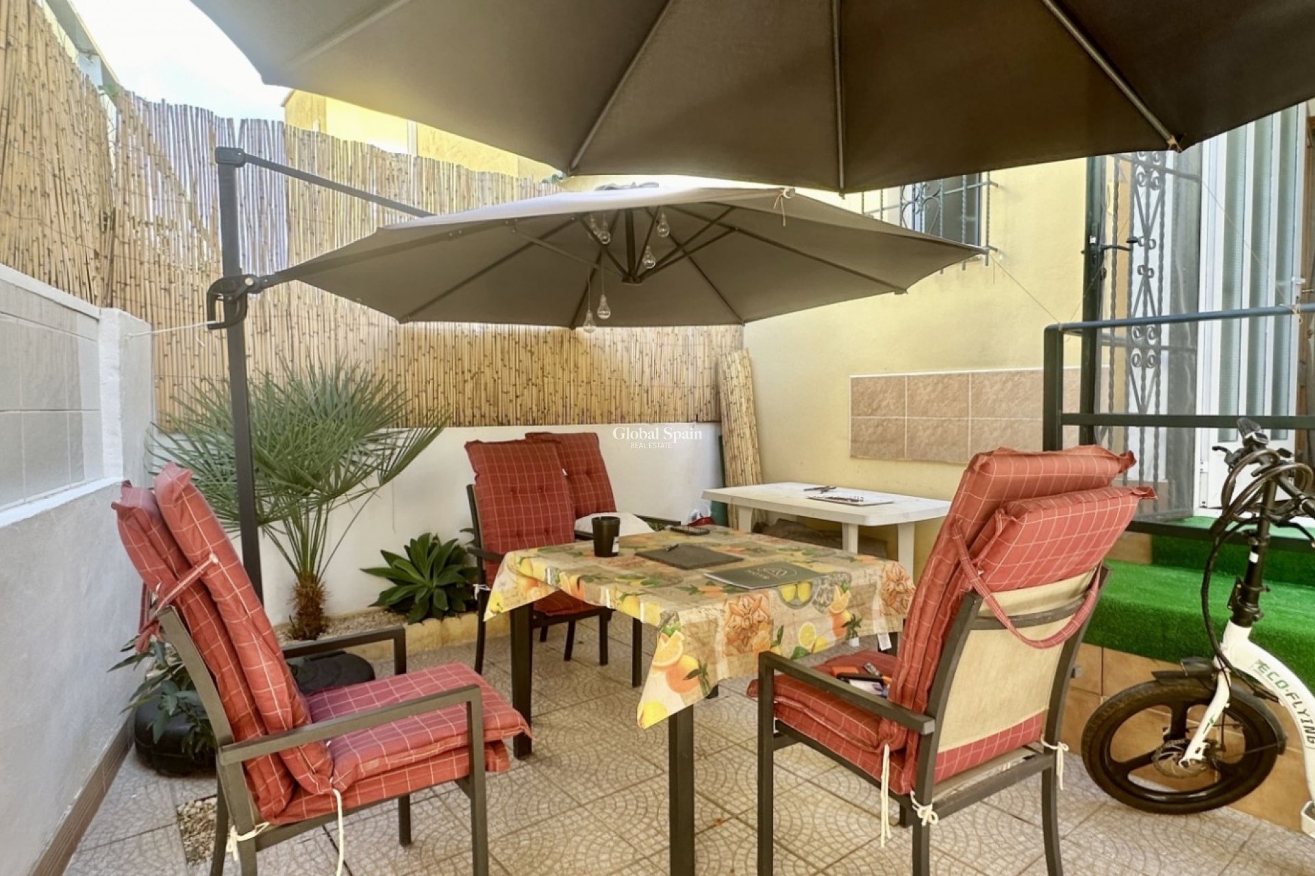 Resale - Semi-Detached -
ORIHUELA COSTA - LOS BALCONES - LOS ALTOS