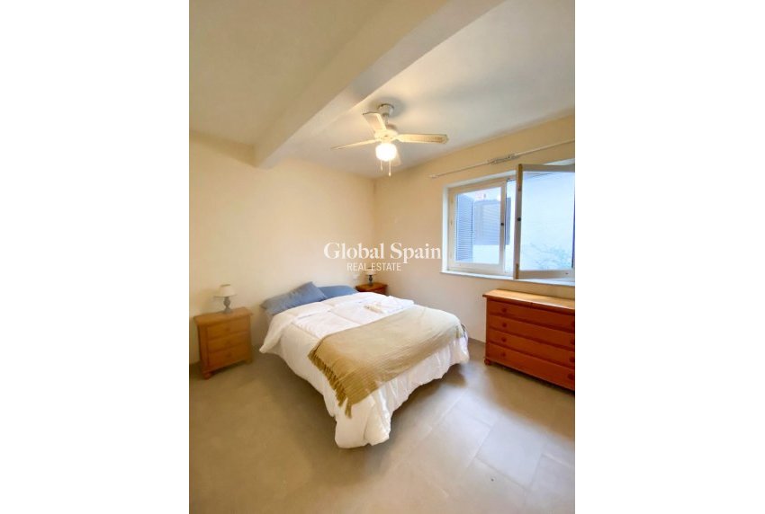 Resale - Semi-Detached -
ORIHUELA COSTA - Orihuela Costa