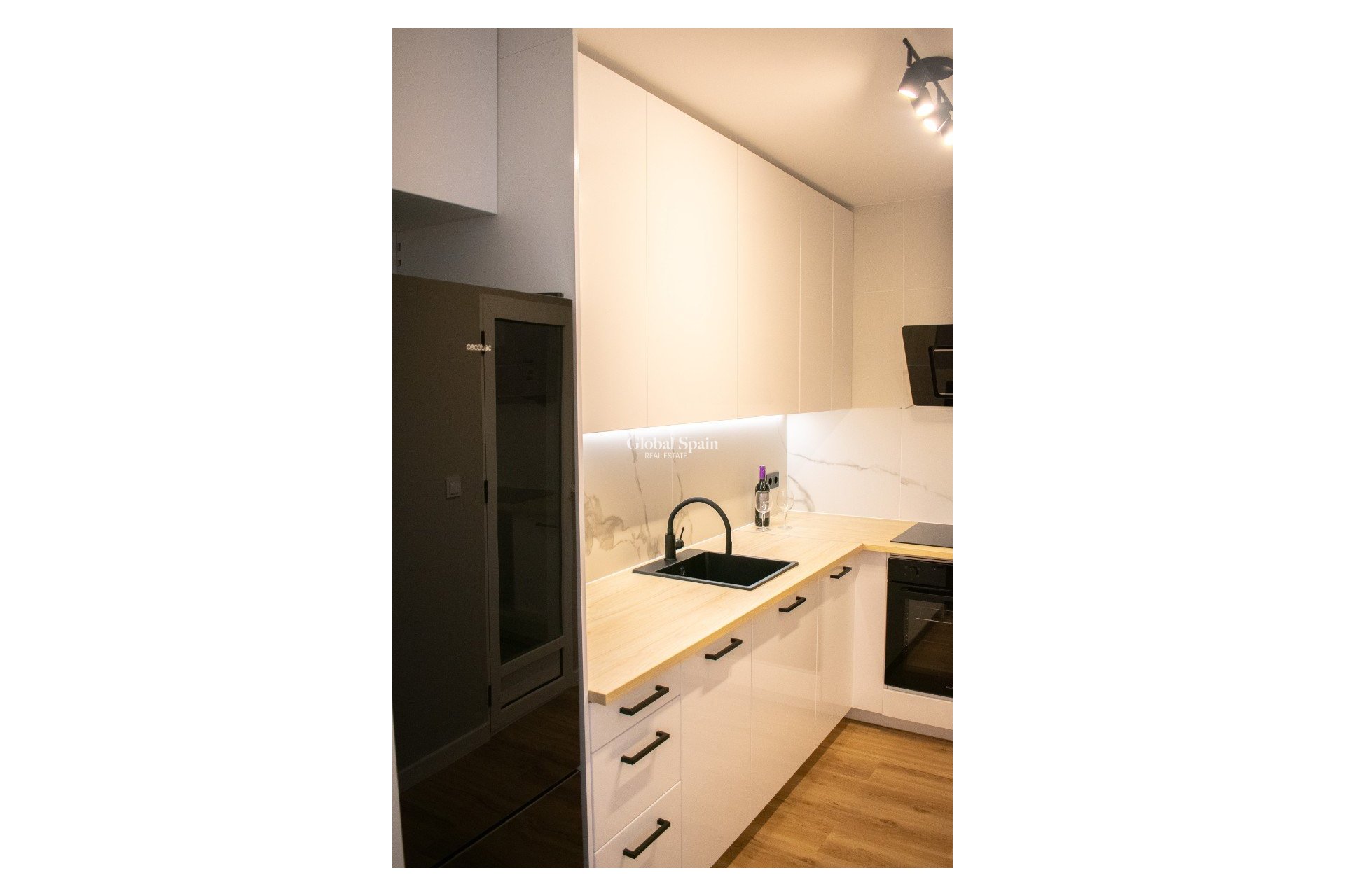 Resale - Semi-Detached -
ORIHUELA COSTA - Punta Prima