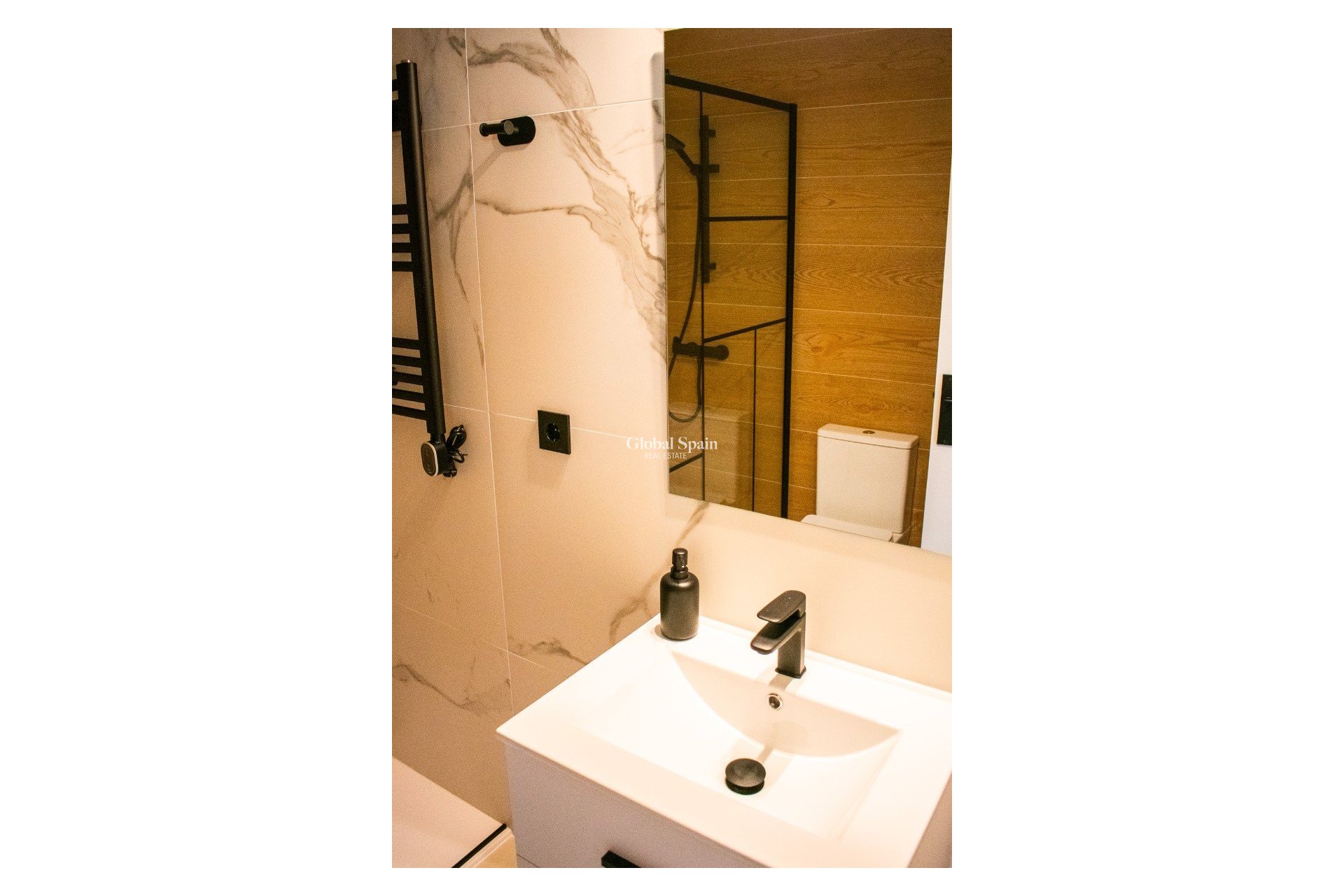 Resale - Semi-Detached -
ORIHUELA COSTA - Punta Prima