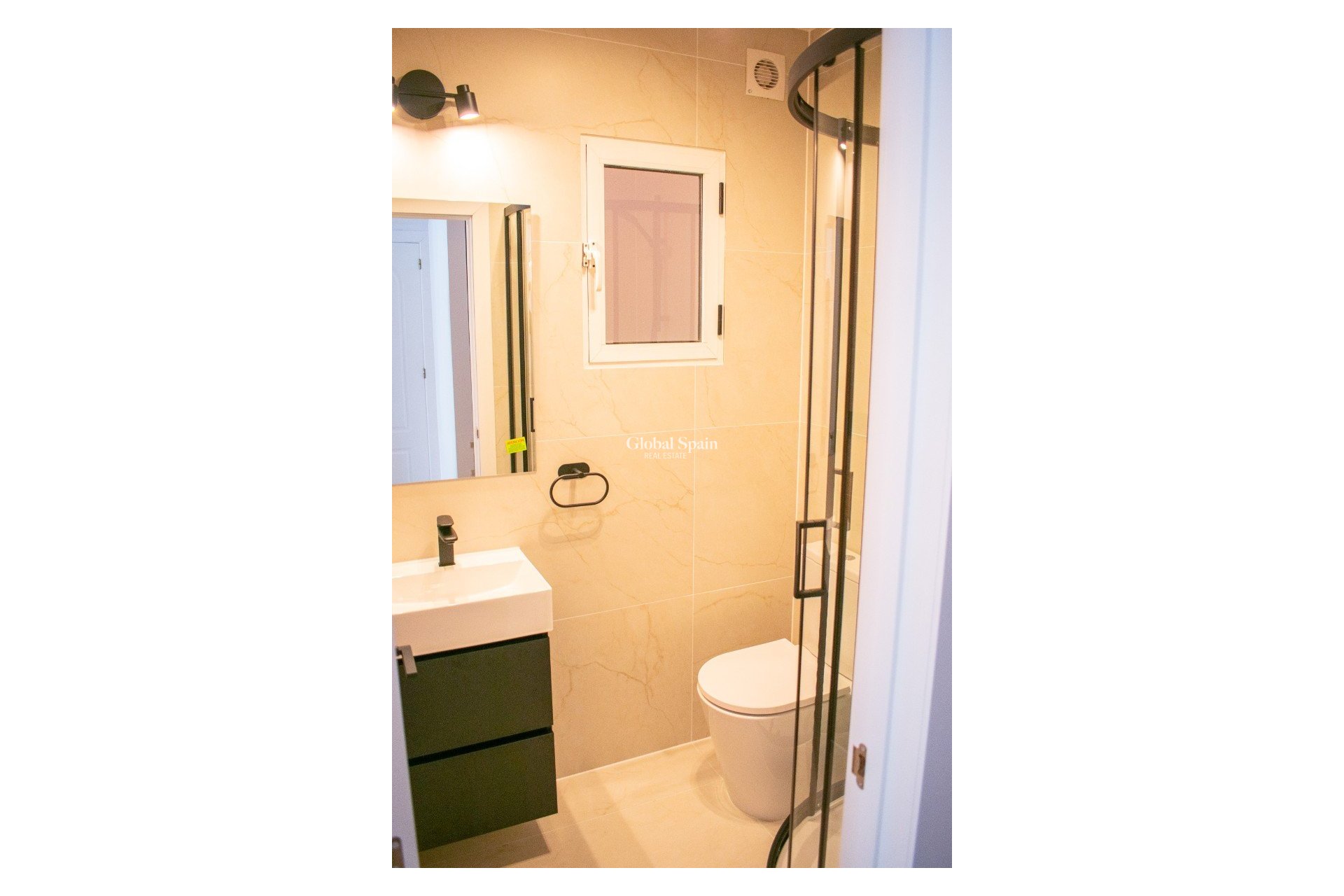 Resale - Semi-Detached -
ORIHUELA COSTA - Punta Prima