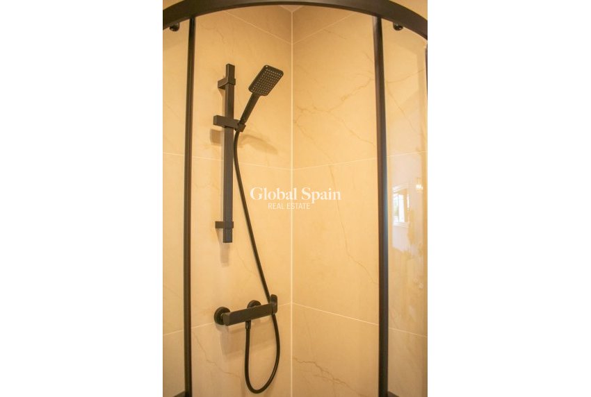 Resale - Semi-Detached -
ORIHUELA COSTA - Punta Prima