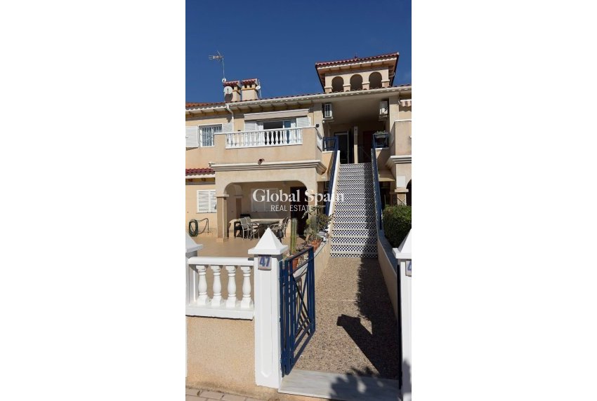 Resale - Semi-Detached -
ORIHUELA - Orihuela Costa