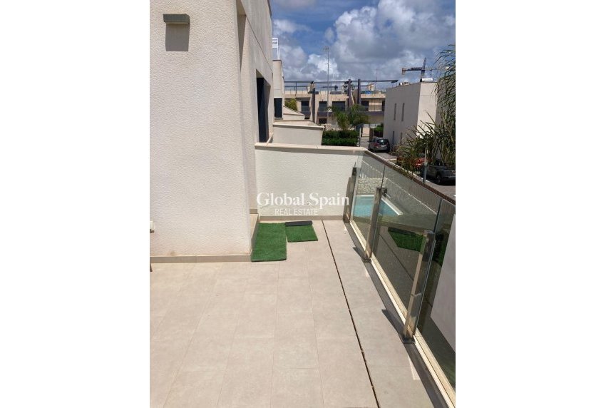 Resale - Semi-Detached -
PILAR DE LA HORADADA - Pilar de la Horadada