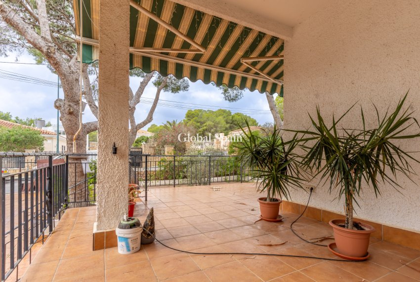 Resale - Semi-Detached -
PILAR DE LA HORADADA - Pinar de Campoverde