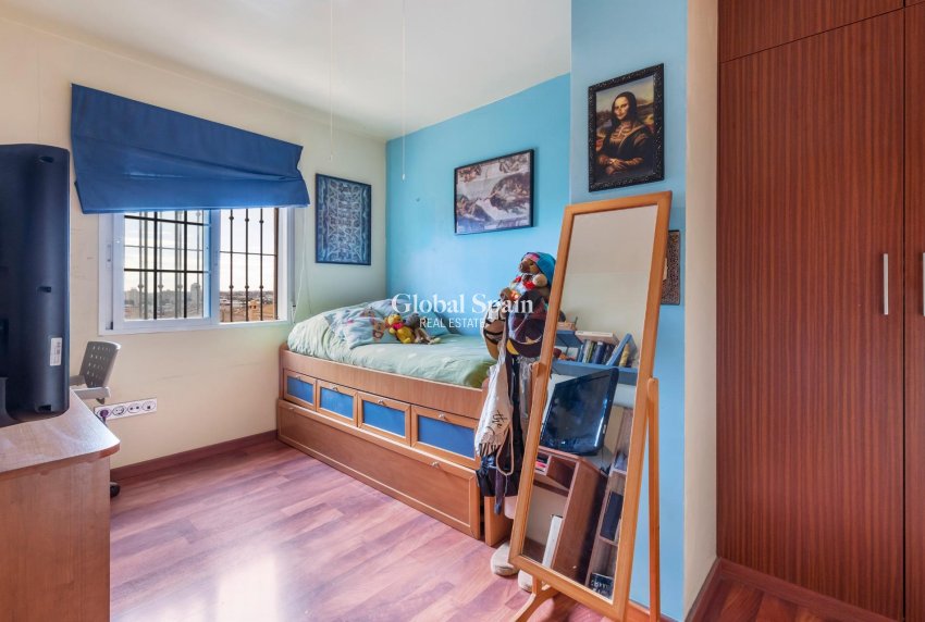 Resale - Semi-Detached -
TORREVIEJA - Aguas Nuevas