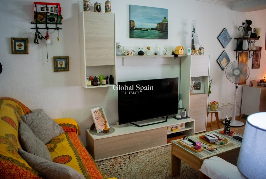 Resale - Semi-Detached -
TORREVIEJA - La Siesta - El Salado - Torreta