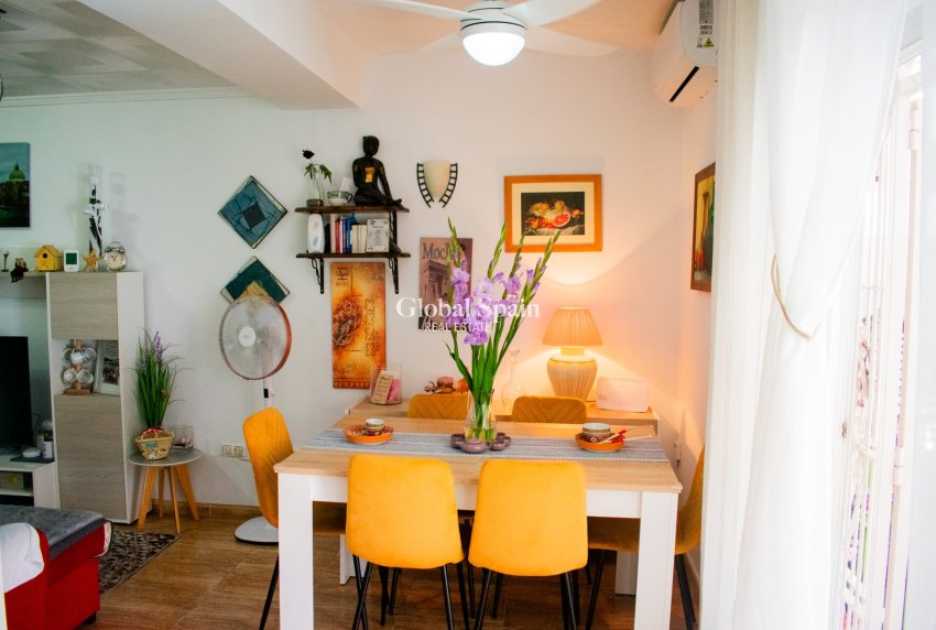 Resale - Semi-Detached -
TORREVIEJA - La Siesta - El Salado - Torreta