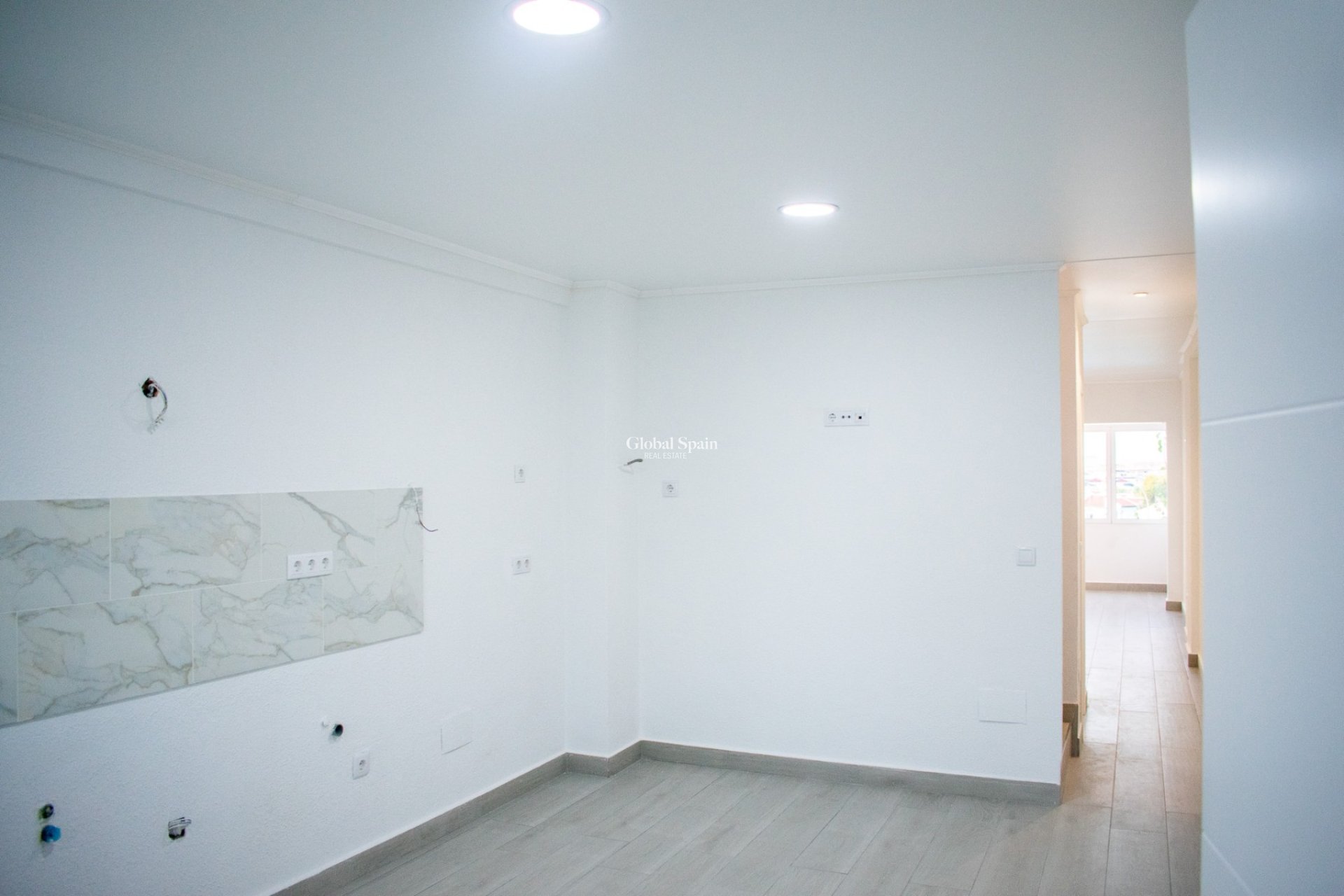 Resale - Semi-Detached -
TORREVIEJA - Torreblanca