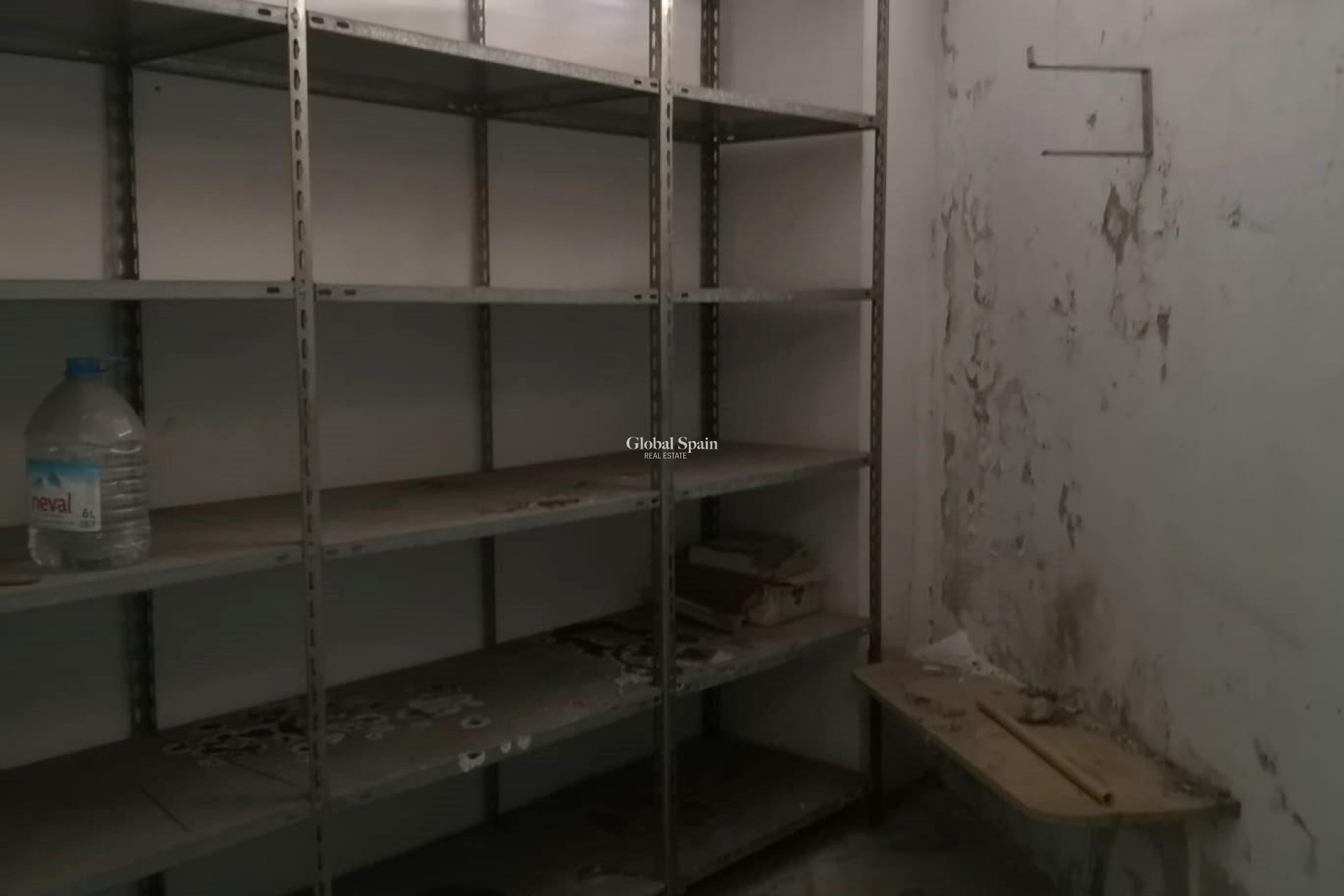 Resale - Storeroom -
TORREVIEJA - Estacion de autobuses