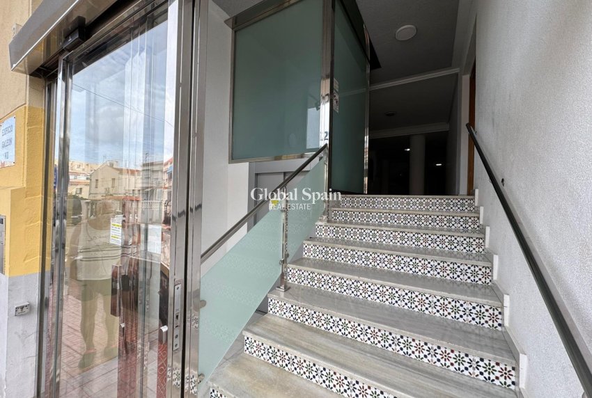 Resale - Studio -
TORREVIEJA - Estacion de autobuses