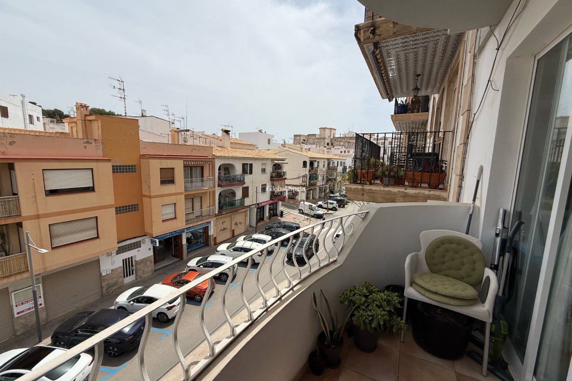 Resale - Study -
MORAIRA_TEULADA - center