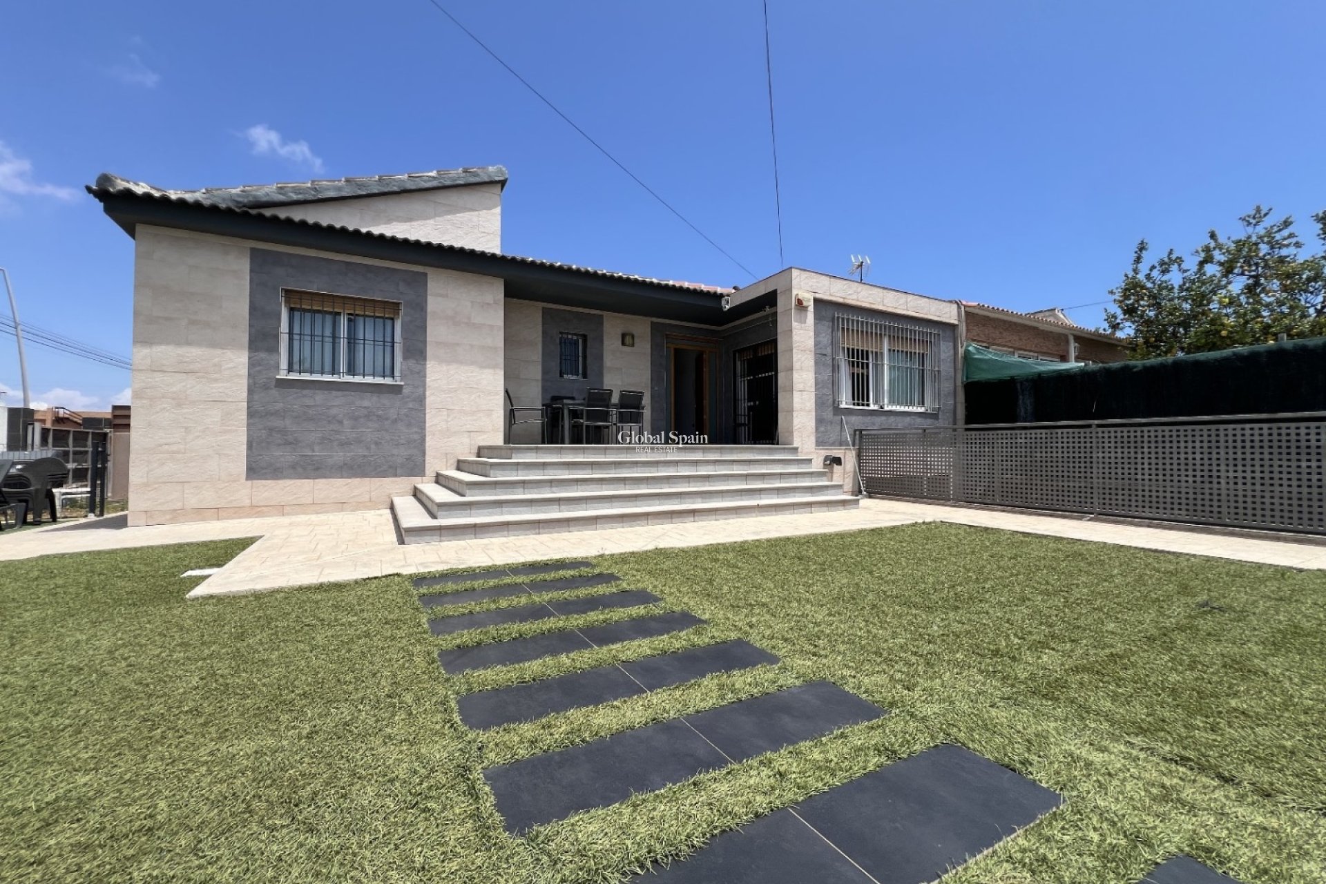 Resale - terraced_house -
TORREVIEJA - Costa Blanca Sur