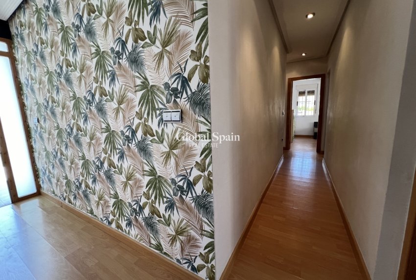 Resale - terraced_house -
TORREVIEJA - Costa Blanca Sur