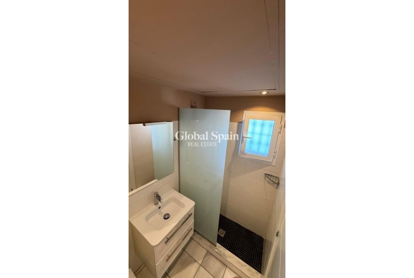 Resale - terraced_house -
TORREVIEJA - Costa Blanca Sur