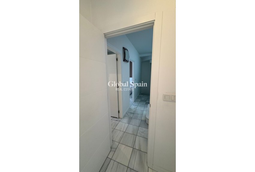 Resale - terraced_house -
TORREVIEJA - Costa Blanca Sur