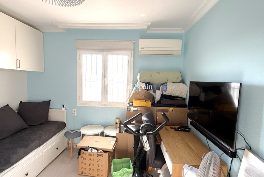 Resale - terraced_house -
TORREVIEJA - Costa Blanca Sur