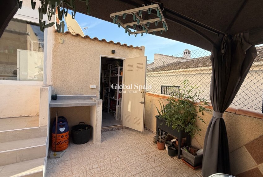 Resale - terraced_house -
TORREVIEJA - Costa Blanca Sur