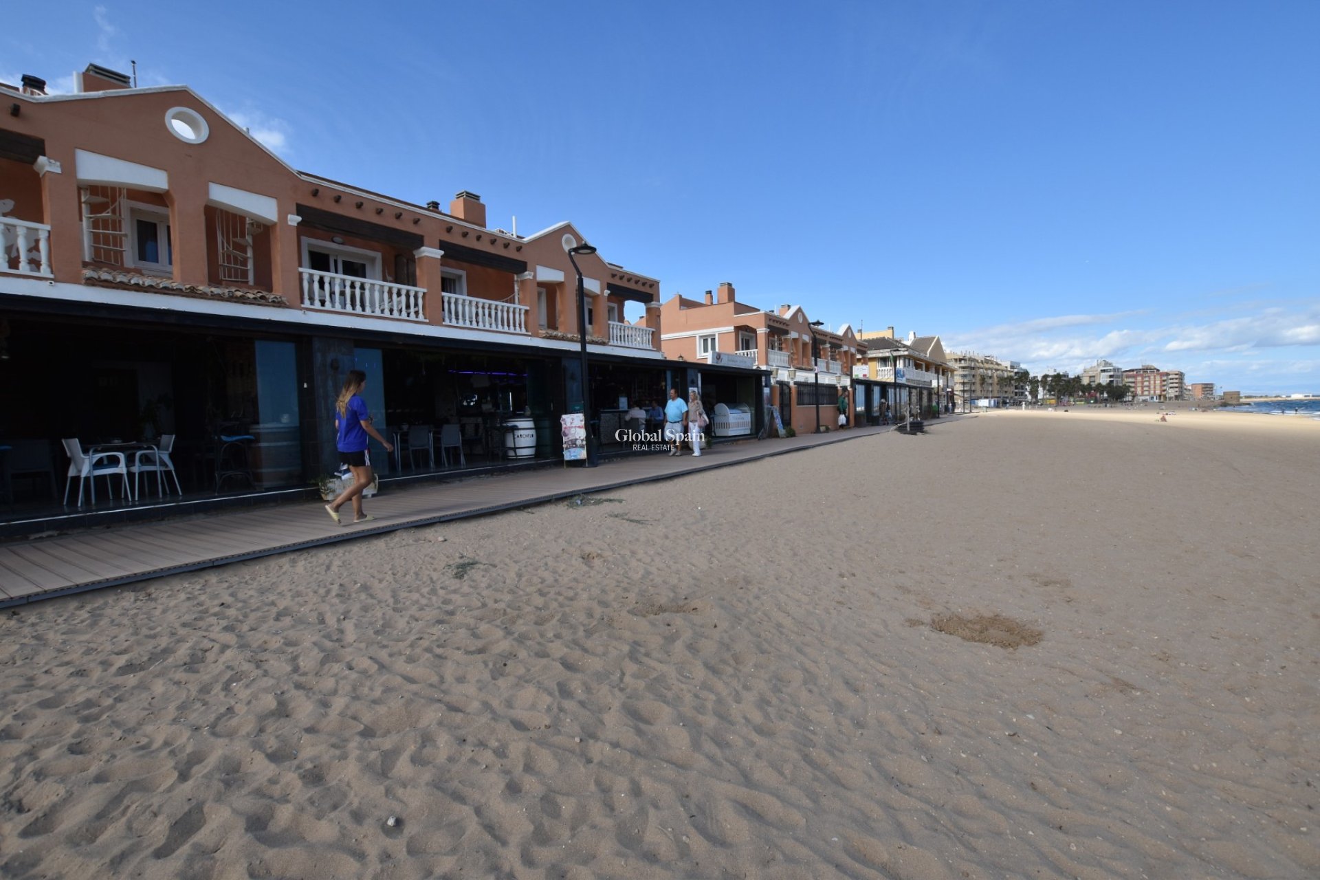 Resale - Terraced house / Townhouse -
LA MATA