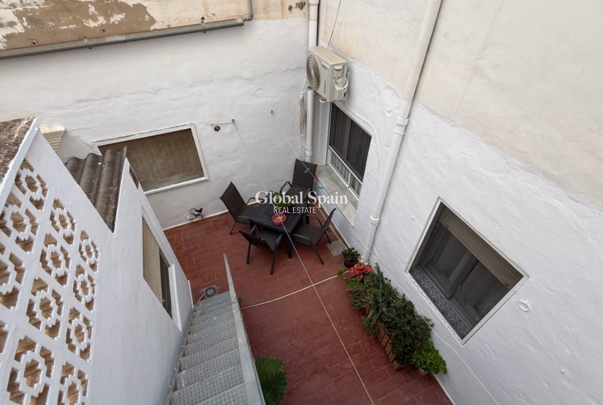 Resale - town_house -
TORREVIEJA - Costa Blanca Sur