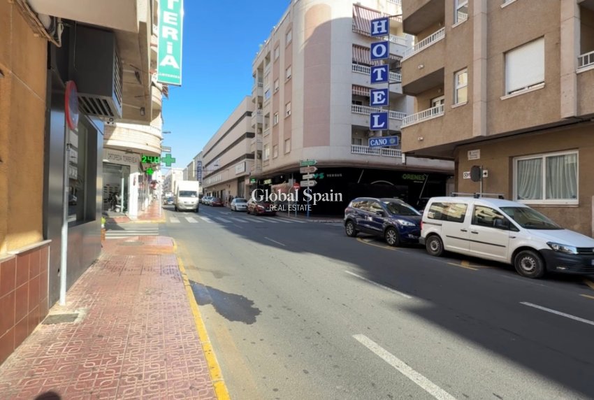 Resale - town_house -
TORREVIEJA - Costa Blanca Sur