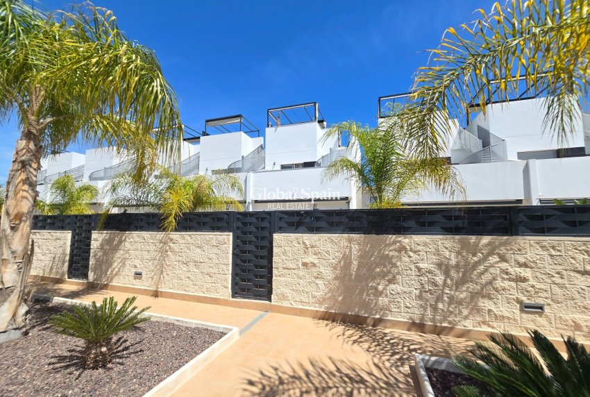 Resale - Townhouse * -
CIUDAD QUESADA - Doña Pepa *