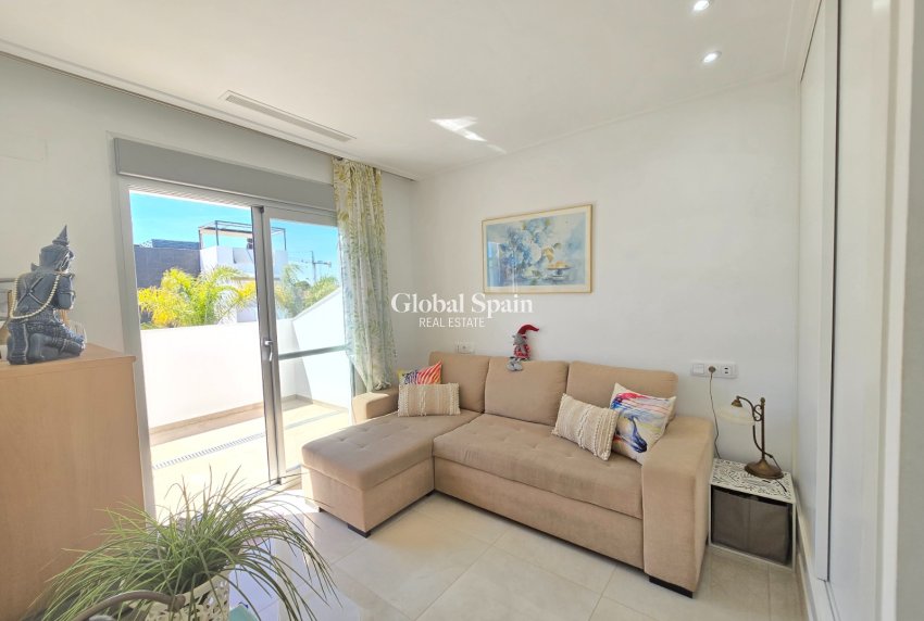 Resale - Townhouse * -
CIUDAD QUESADA - Doña Pepa *