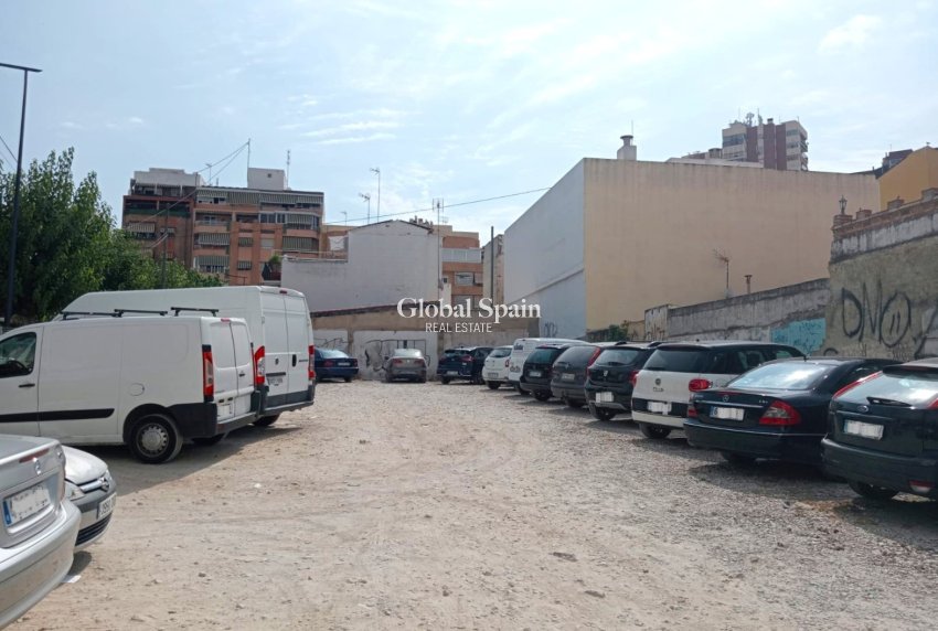 Resale - urban plot -
Benidorm - Centro