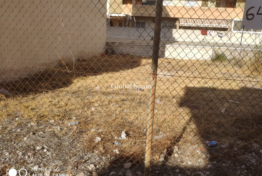 Resale - urban plot -
DAIMÚS - Playa