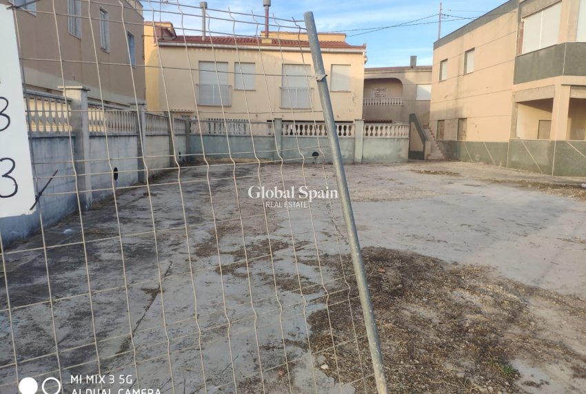 Resale - urban plot -
Gandía - MARENYS