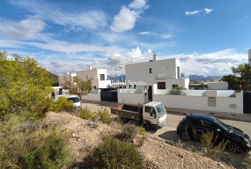 Resale - urban plot -
POLOP - Polop