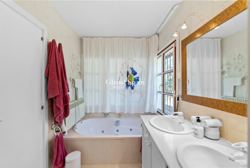 Resale - Vila -
Port d'Andratx - Andratx