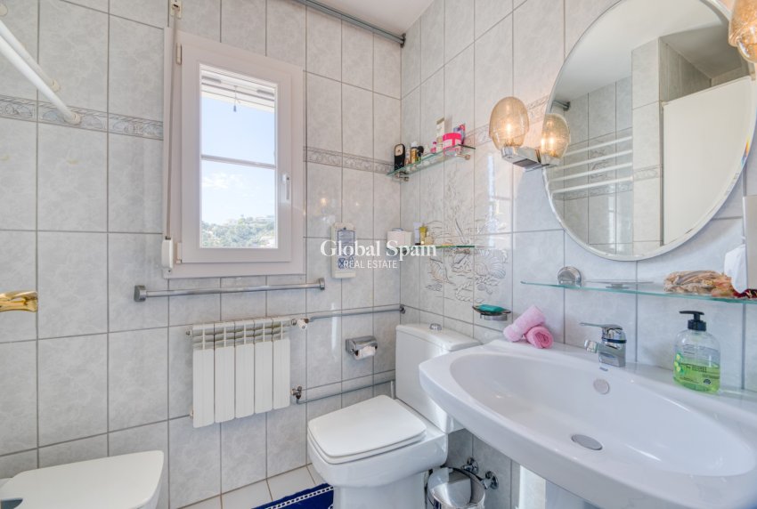 Resale - Vila -
Port d'Andratx - Andratx