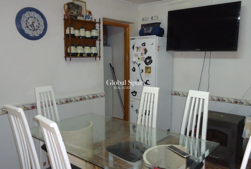 Resale - VILLA -
ABANILLA - Inland