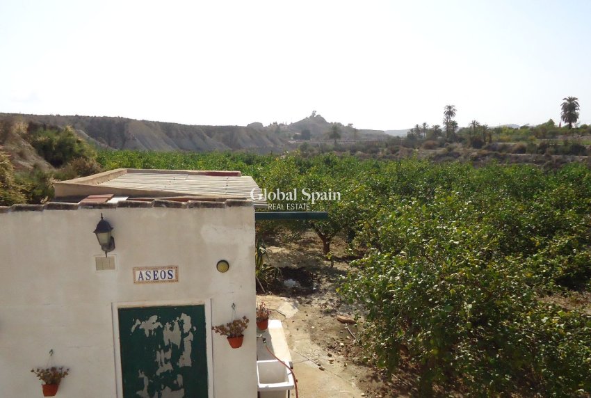 Resale - VILLA -
ABANILLA - Inland