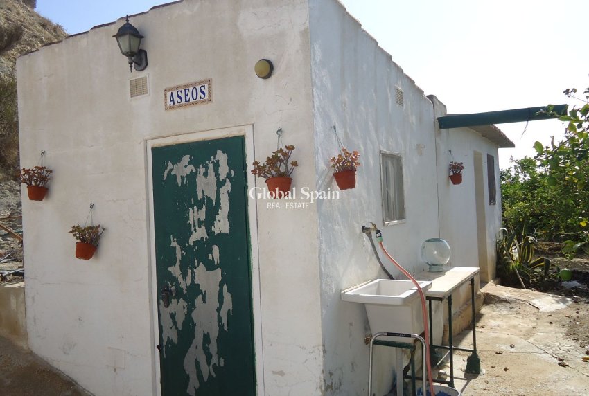 Resale - VILLA -
ABANILLA - Inland