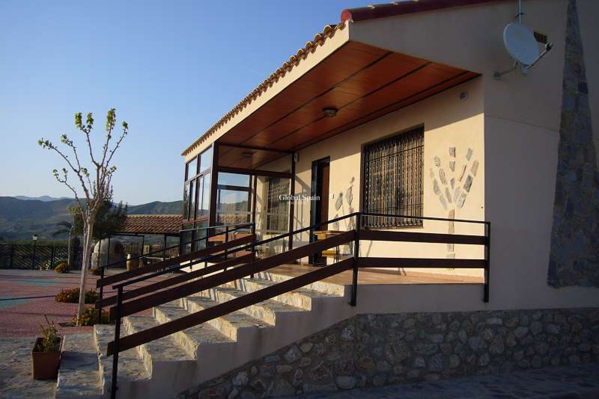 Resale - VILLA -
ABANILLA - Inland