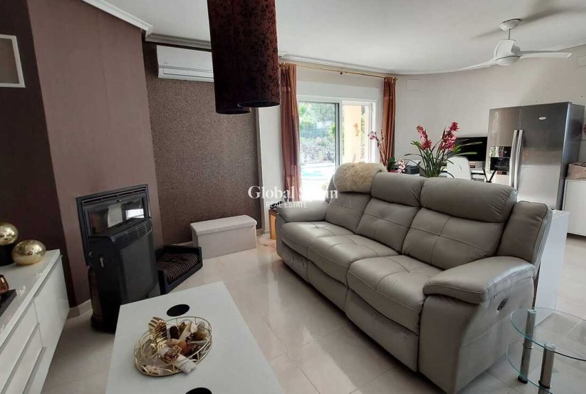 Resale - VILLA -
ABANILLA - La Zarza