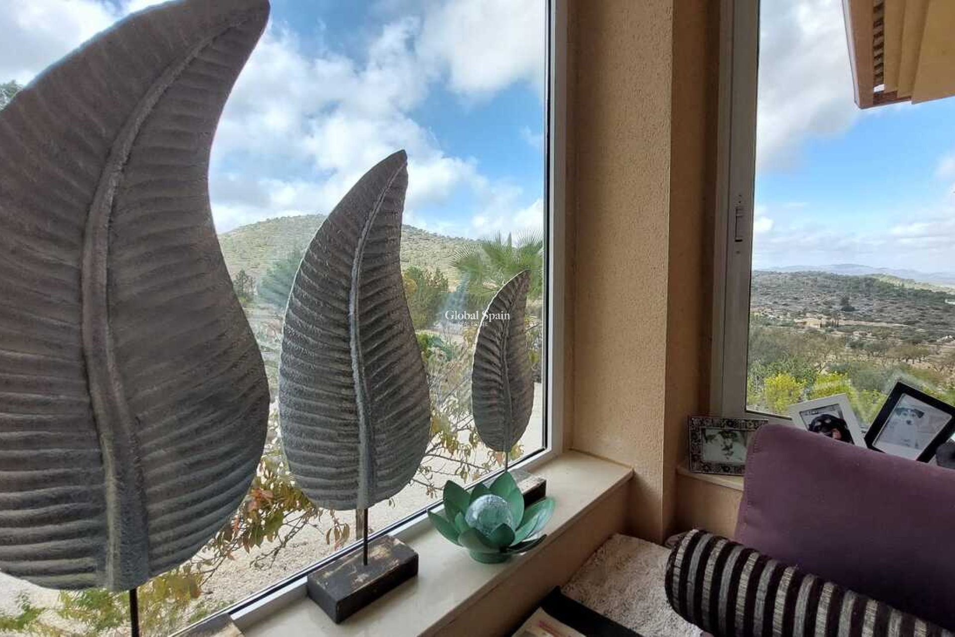 Resale - VILLA -
ABANILLA - La Zarza