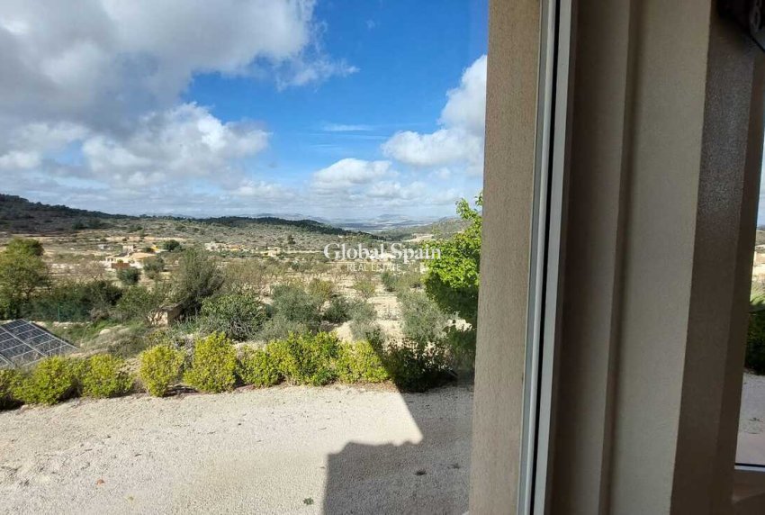 Resale - VILLA -
ABANILLA - La Zarza