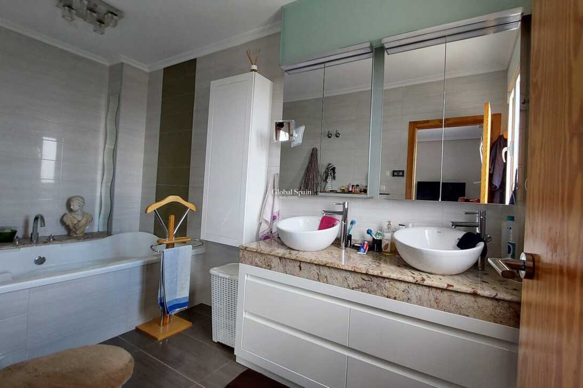 Resale - VILLA -
ABANILLA - La Zarza