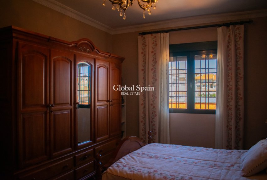 Resale - VILLA -
ALBACETE - Hellin