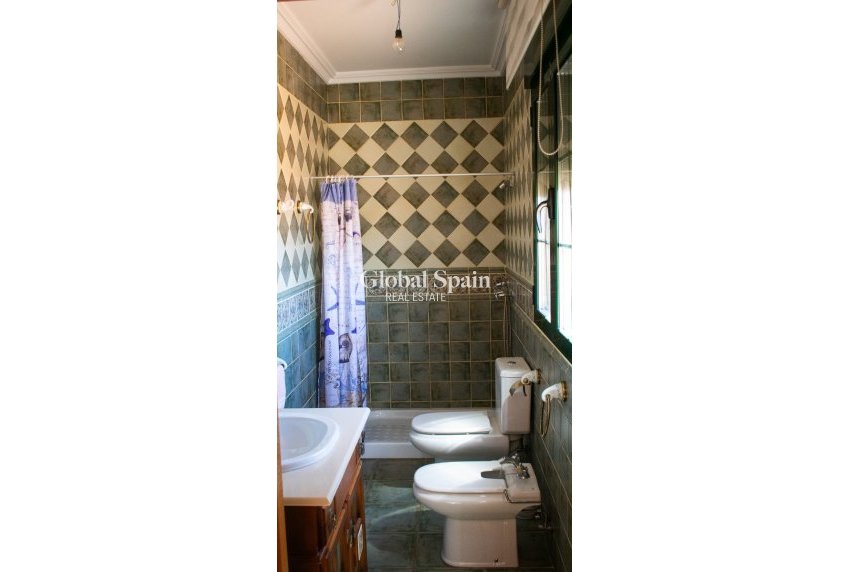 Resale - VILLA -
ALBACETE - Hellin