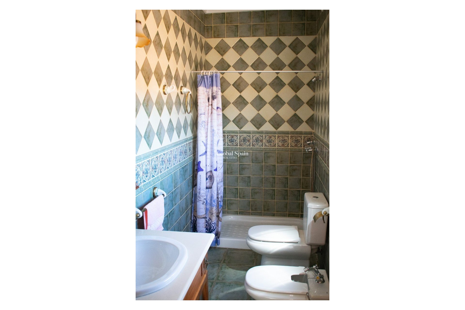 Resale - VILLA -
ALBACETE - Hellin