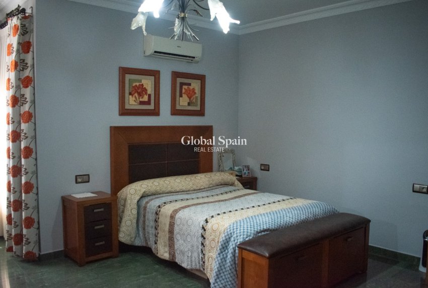 Resale - VILLA -
ALBACETE - Hellin