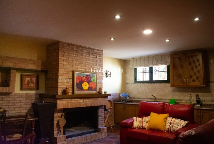 Resale - VILLA -
ALBACETE - Hellin