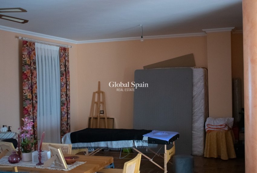 Resale - VILLA -
ALBACETE - Hellin