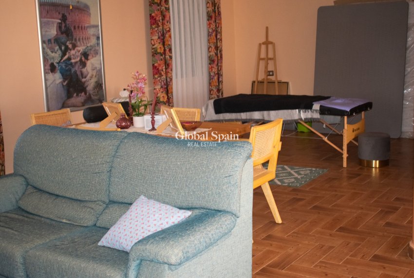 Resale - VILLA -
ALBACETE - Hellin