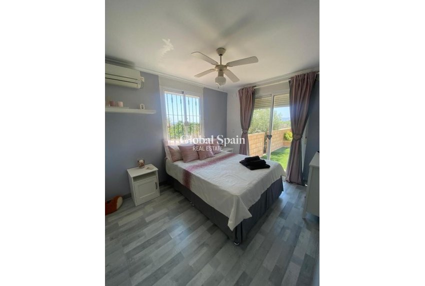 Resale - VILLA -
ALBATERA - Campo De Albatera